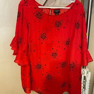 Women’s Liz Claiborne top. Size 3x Red and Black